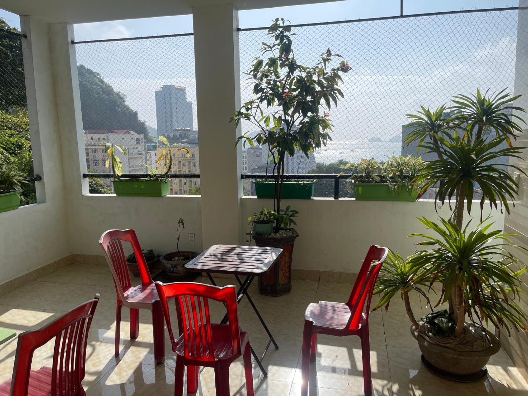 Catba Sky View Hotel Dong Khe Sau Exterior photo